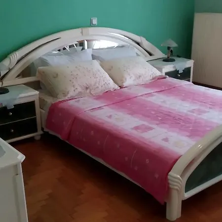 Apartment Toula